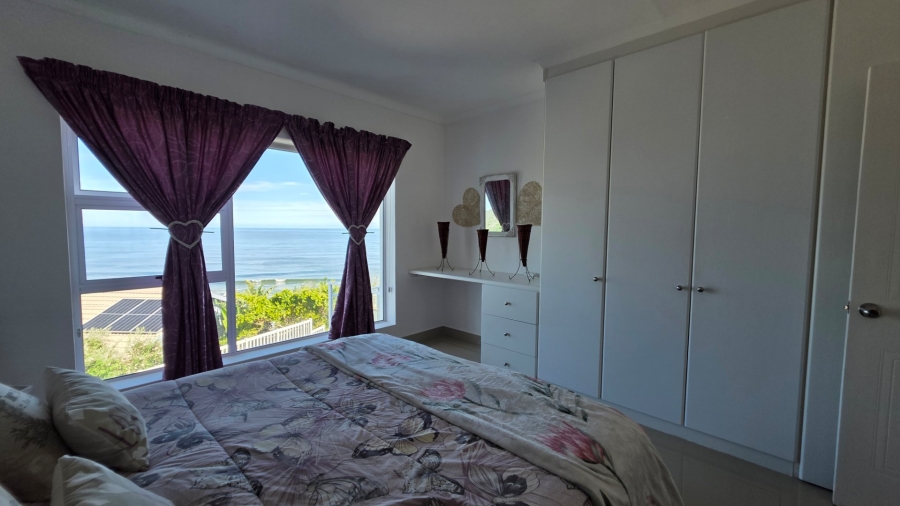5 Bedroom Property for Sale in Dana Bay Western Cape